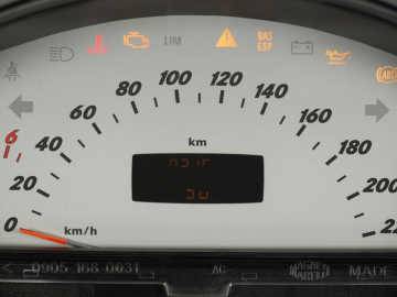 A W168 pixel errors in the instrument cluster